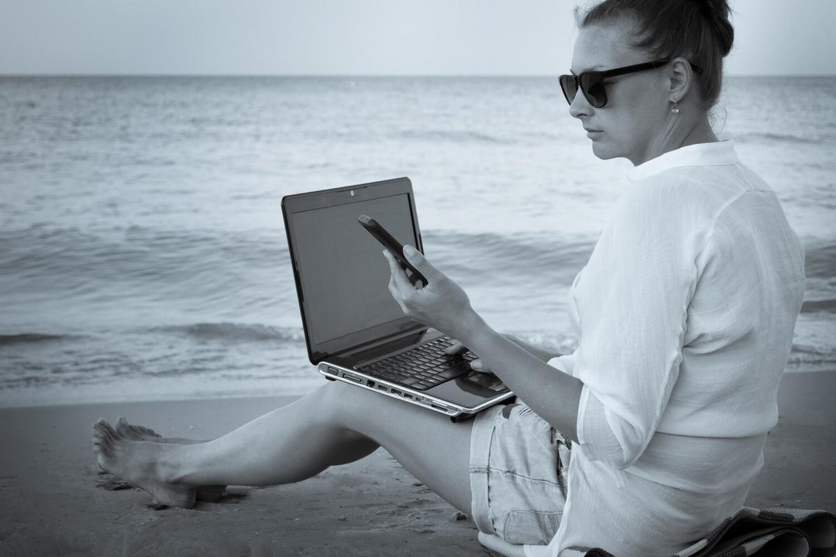 How to Secure Remote Jobs and Thrive as a Digital Nomad